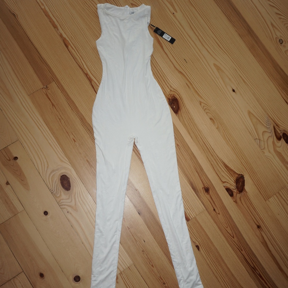 Fashion Nova White Sleeveless Jumpsuit Small